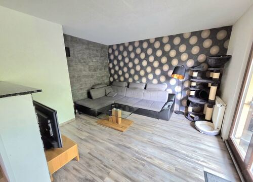 Wohnzimmer - 7 Zimmer Einfamilienhaus zum Kaufen in Burgstädt