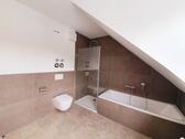 ...mit Wanne und Dusche - 