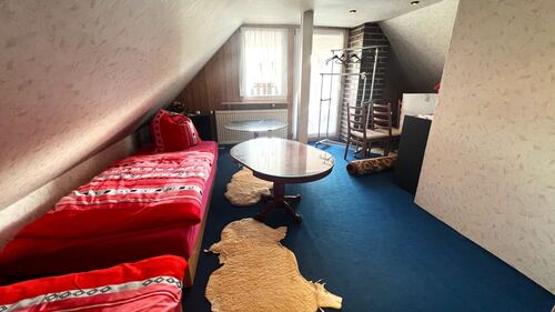 Wohn/Schlafzimmer im DG - 