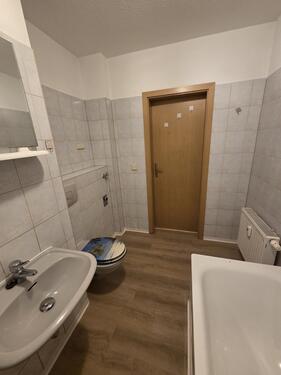 ...und WM-Anschluss - 3 Zimmer Etagenwohnung in Chemnitz