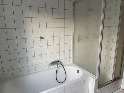 Bsp. Wanne und Dusche - 
