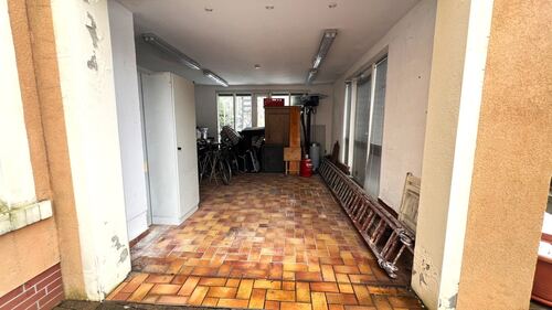 Garage im Hinterhaus - 