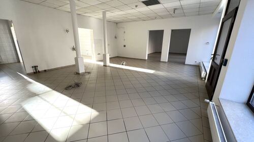 Laden/Büro - 4 Zimmer Laden, Geschäft, Verkaufsfläche in Geringswalde