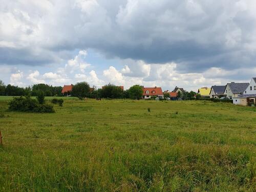 Bauerwartungsland - Großes Grundstück mit Planung für 17 EFH in gefragter Lage!