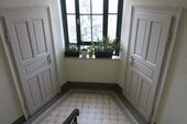 Treppenhaus mit Abstellraum - 