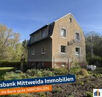 Einfamilienhaus mit großem Grundstück und Doppelgarage in ruhiger Lage! - Hainichen