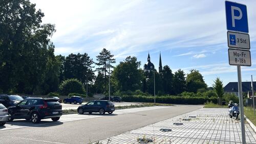 öffentlicher Parkplatz - 