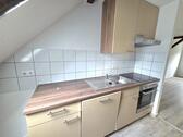 Einbauküche - 2 Zimmer Dachgeschoßwohnung zur Miete in Chemnitz