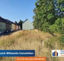 Großes Baugrundstück, bestehend aus zwei Flurstücken! Vorplanung für 2 EFH verfügbar! - Hainichen