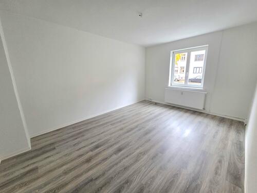 Wohnzimmer - Erdgeschoßwohnung mit 53,70 m&sup2; in Chemnitz zur Miete