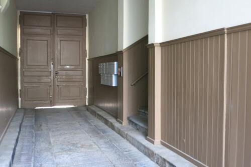 geschlossene Hof-Zufahrt - 