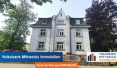 Hausansicht Straßenseite - Exklusive 5-Zimmer-Wohnung in schöner Villa. Mit eigenem Gartenbereich und Garage.