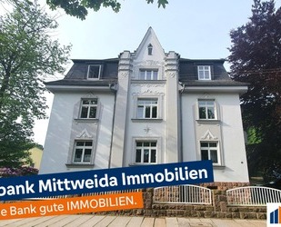 Exklusive 5-Zimmer-Wohnung in schöner Villa. Mit eigenem Gartenbereich. - Limbach-Oberfrohna