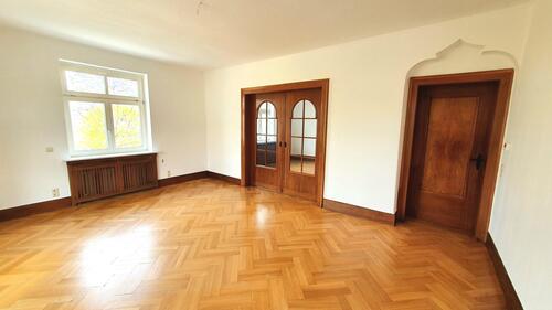 Wohnzimmer - 5 Zimmer Etagenwohnung zur Miete in Limbach-Oberfrohna