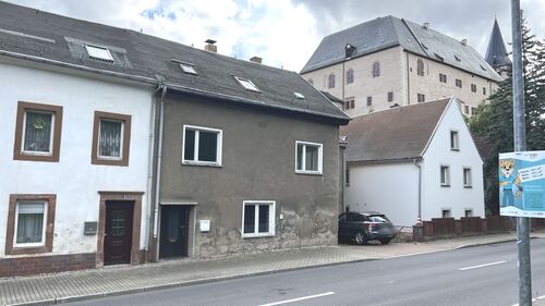 Hausansicht Straßenseite - 