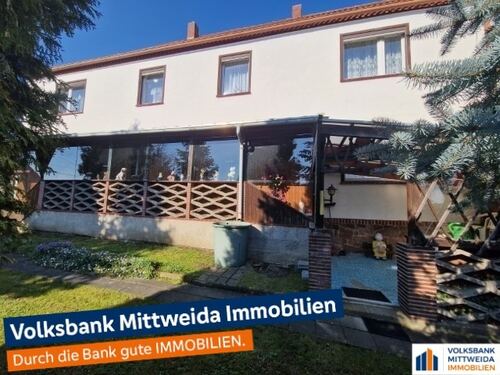 Hausansicht - +++Preisreduzierung+++Wohnhaus mit schönem Grundstück in ruhiger Lage!