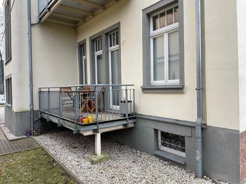 Balkon an der Küche - 3 Zimmer Erdgeschoßwohnung in Chemnitz