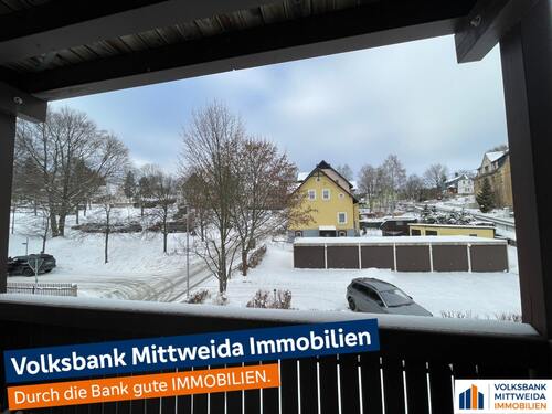 Blick vom Balkon - Für EIGENNUTZER ! Individuell gestaltbare Wohnung im 1. OG - mit Balkon, Garage und Stellplatz!