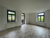Wohnzimmer mit Balkon WE 2 - 