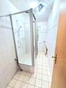 ...Dusche und WM-Anschluß - 