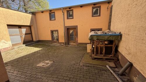 Innenhof mit Hinterhaus - 