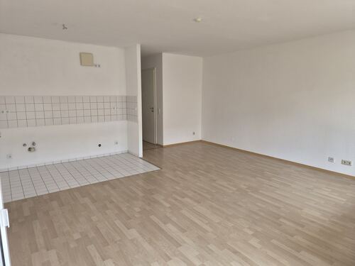 Wohn/ - Küchenbereich - 2 Zimmer Etagenwohnung zur Miete in Chemnitz