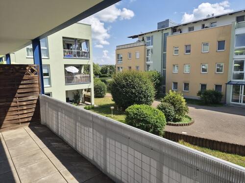 Blick vom Balkon in den Innenhof - 