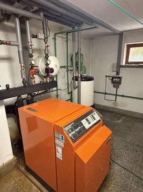 Öl Zentralheizung mit Warmwasseraufbereitung - 