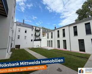 Historischer Charme trifft modernen Wohnkomfort – Dachgeschosswohnung mit Balkon - Falkenstein