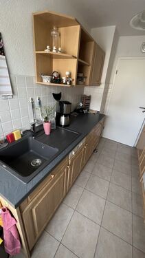 Küche mit Einbauküche - 