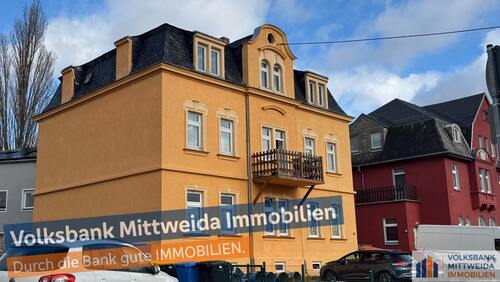 Hausansicht - 4-Raum-Erdgeschosswohnung mit Gartenanteil - Erstbezug!