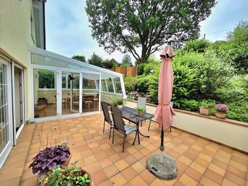 Wintergarten mit Terrasse - 6 Zimmer Einfamilienhaus zum Kaufen in Frankenberg