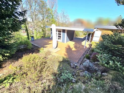 Gartenhaus mit Terrasse - 