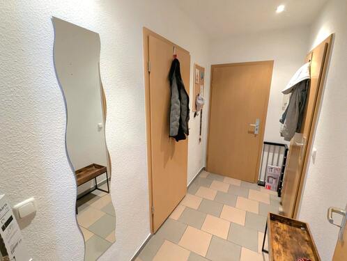 Flur - Erdgeschoßwohnung mit 55,11 m&sup2; in Hartha zur Miete