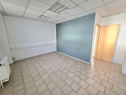 Gewerberaum vorderer Bereich - 2 Zimmer Büro zur Miete in Chemnitz