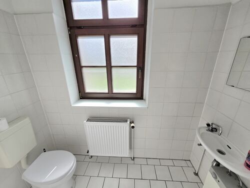 Personal-/ Kunden-WC - 
