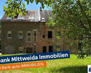 Teilsaniertes 2- Familienhaus mit Ausbaureserve und großem Grundstück in ruhiger Lage! - Waldheim