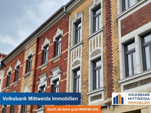 Hausansicht - Etagenwohnung mit 89,14 m² in Roßwein zur Miete