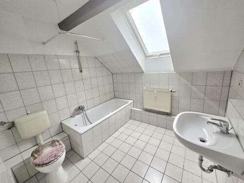 Bad-DG-Wohnung - 