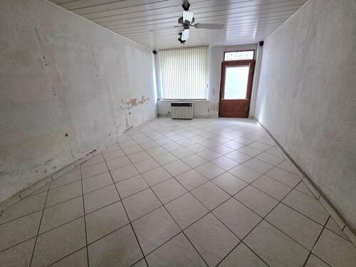Gewerbeeinheit - 10 Zimmer Mehrfamilienhaus, Wohnhaus in Penig