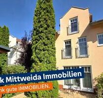 Attraktive Doppelhaushälfte mit zwei Terrassen, Carport und schönem Ausblick! - Neukirchen Adorf