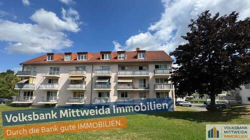 Objektansicht - Schöne, helle 3-Raum-Wohnung mit zwei Balkonen und Stellplatz!
