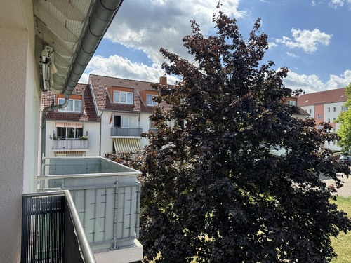 1. Balkon mit Markise - 