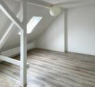 Wohnbereich - 1 Zimmer Dachgeschoßwohnung zur Miete in Chemnitz