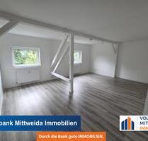 Helle 3-Zimmer-Dachgeschosswohnung mit Sichtbalken in Chemnitz-Hilbersdorf!