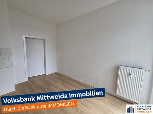 Küche - Praktisch geschnittene 2-Zimmer-Wohnung mit Balkon nahe der Sachsenallee