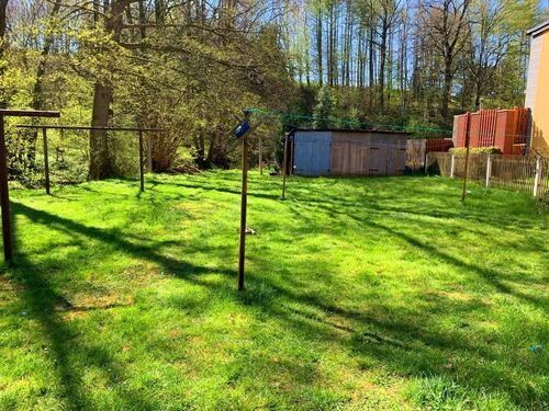 Garten mit Wäscheplatz - 
