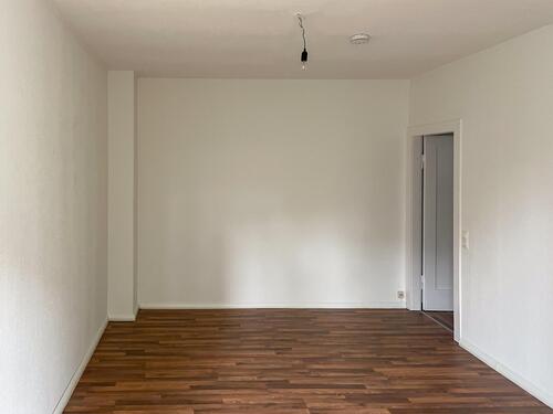 Wohn-/ Schlafzimmer - 