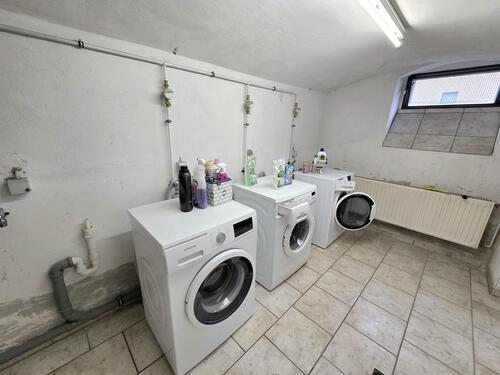 Waschmaschinenanschluss im Keller - 