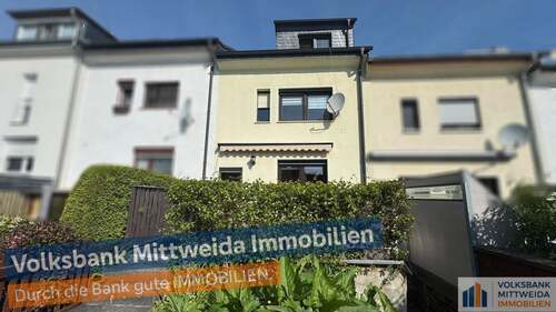 Hausansicht vom Garten - Familienfreundliches Haus in ruhiger Lage mit Garten!